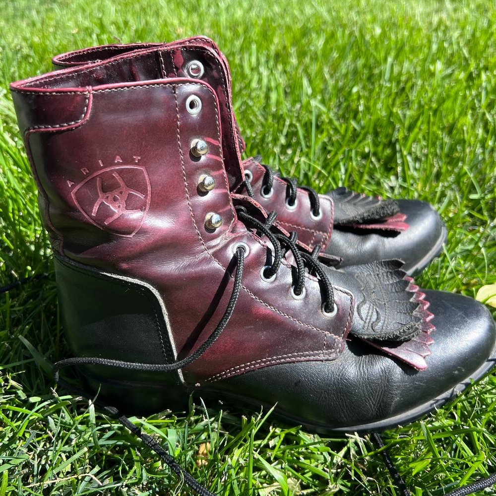 Beautiful Ariat boots. Western, Low Heel, Lace up fashion cowboy boots